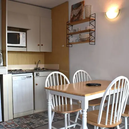 Au Centre De Romeu Avec Parking - Fr-1-580-88 *